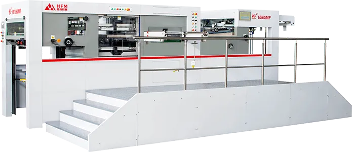 Machine de découpe et rainage automatique à plat avec unité de dénudage (jusqu’à 450 tonnes)