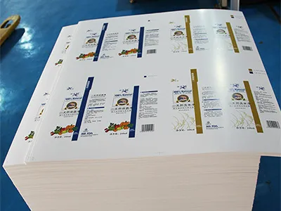 Platine de découpe et de dorure automatique à plat  (jusqu’à 700 tonnes)