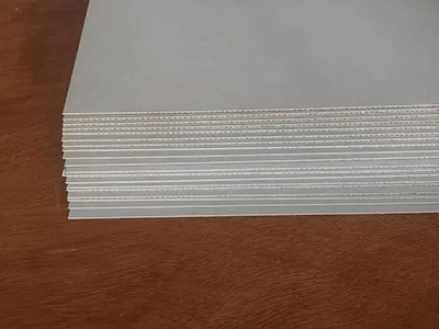 Machine de lamination automatique à grande vitesse pour carton ondulé