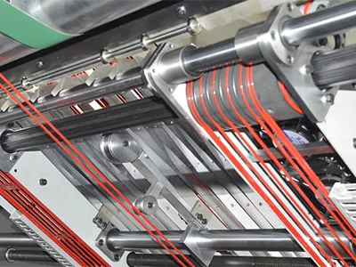 Machine de lamination automatique à grande vitesse pour carton ondulé