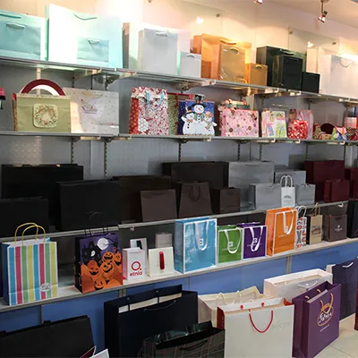 Emballage de boîtes-cadeaux